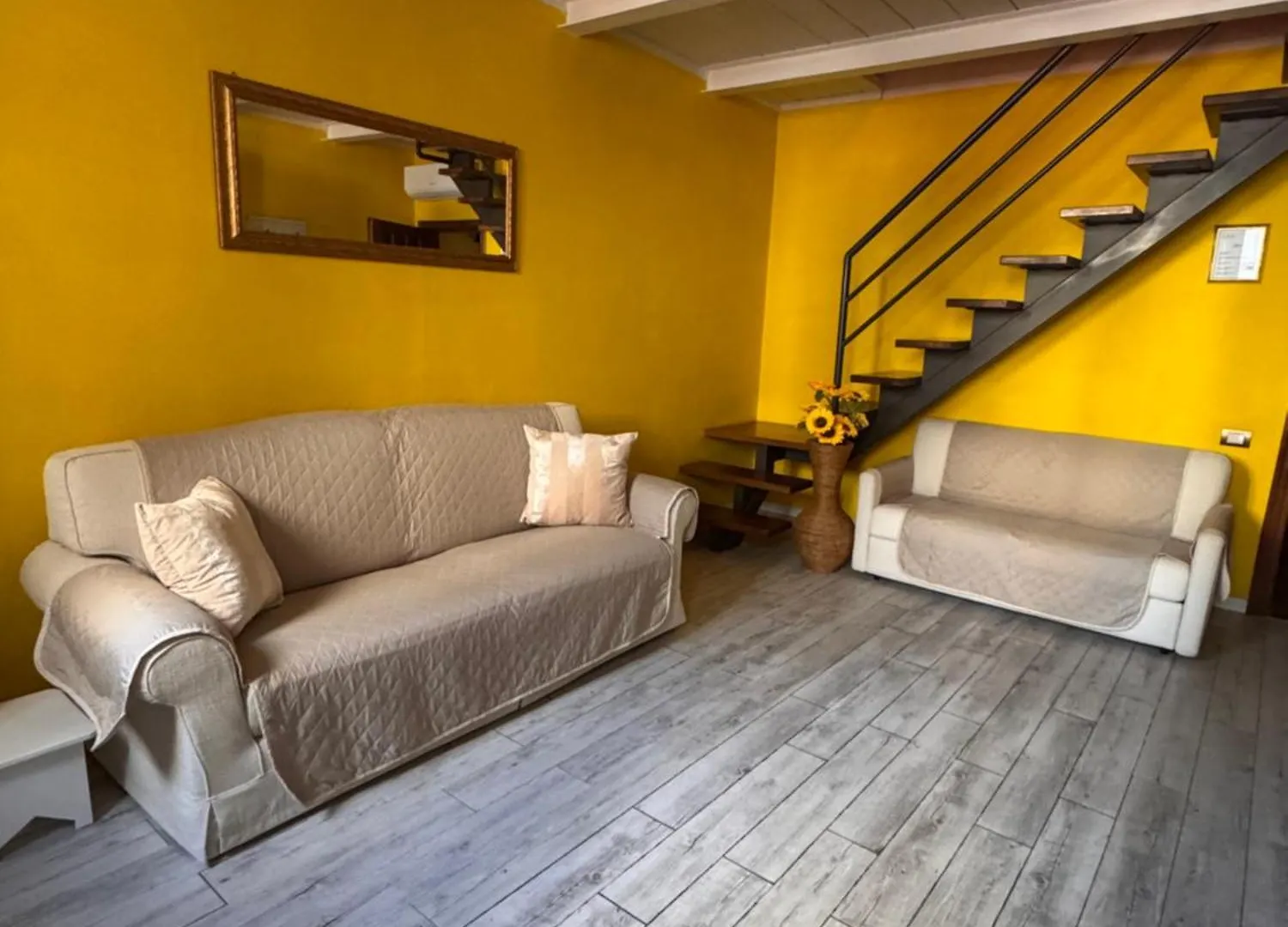 The 65 Suite Florens